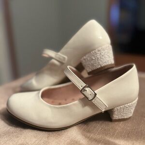 SO Mary Jane girls dress shoe